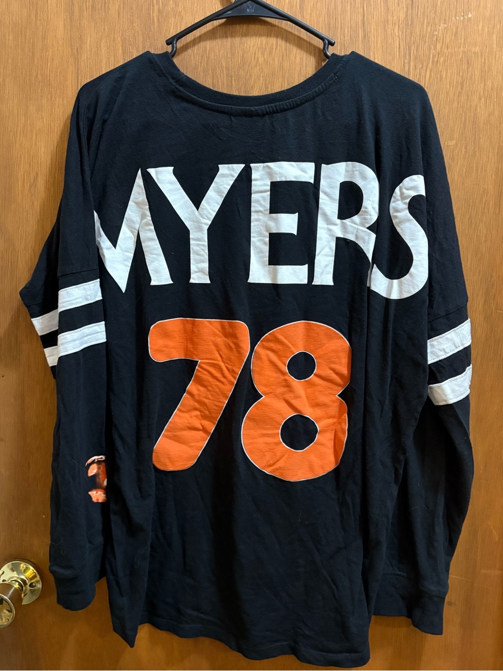 Hot Topic Halloween Michael Myers Jersey Top - Picture 4 of 5